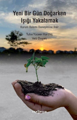 Yeni Bir Gün Doğarken Işığı Yakalamak resmi