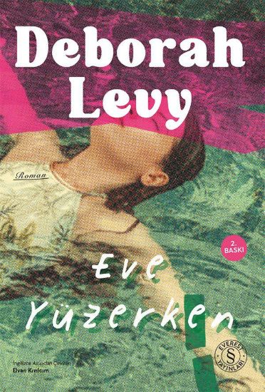 Eve Yüzerken resmi
